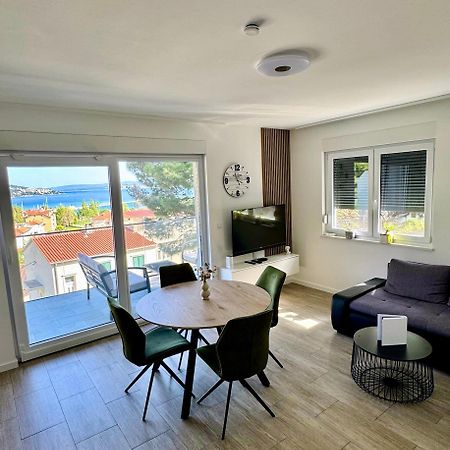 Apartments Elin Omis Luaran gambar
