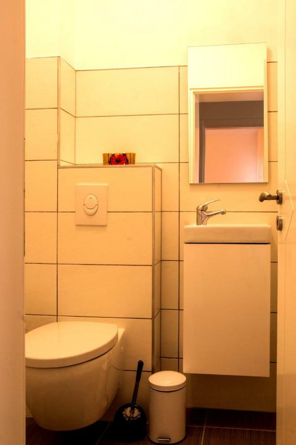 Apartments Elin Omis Luaran gambar