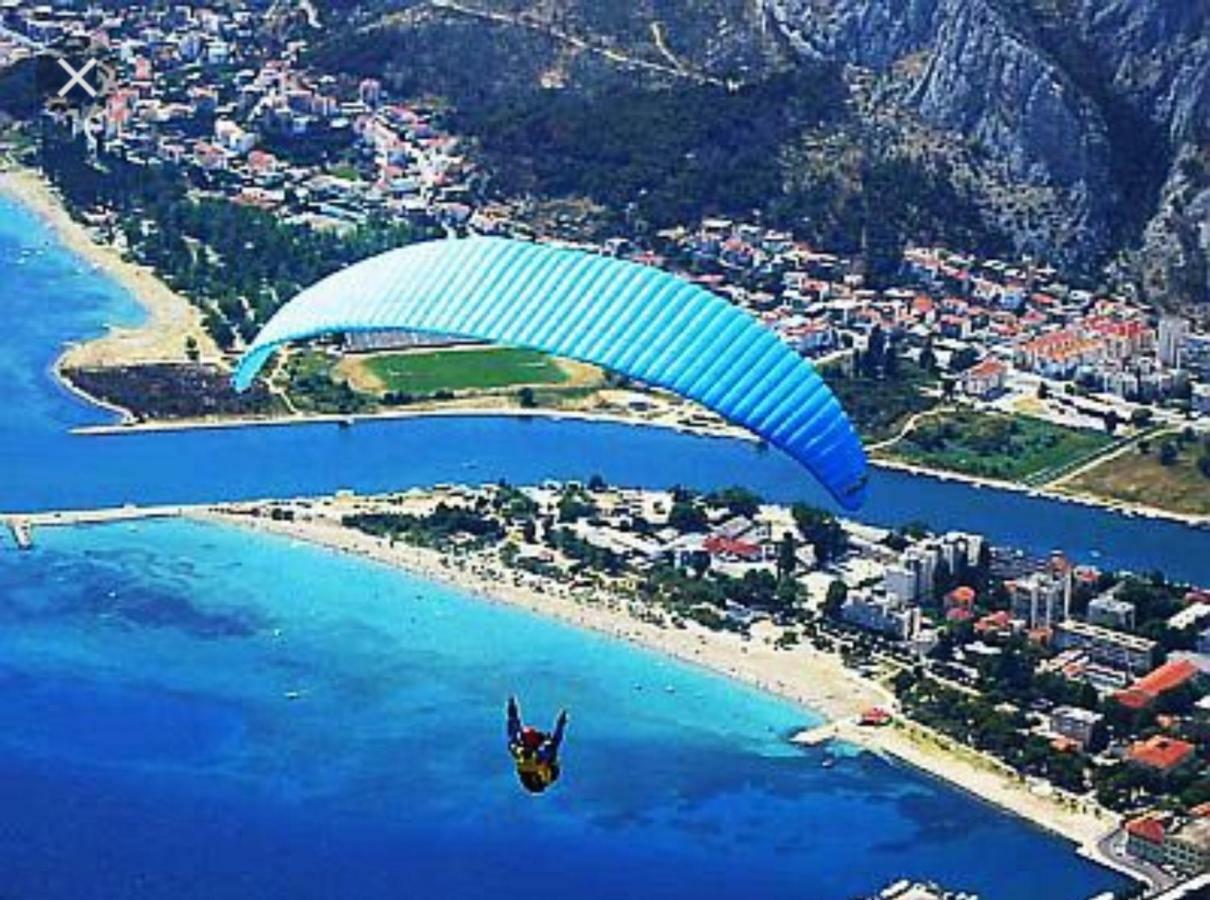 Apartments Elin Omis Luaran gambar